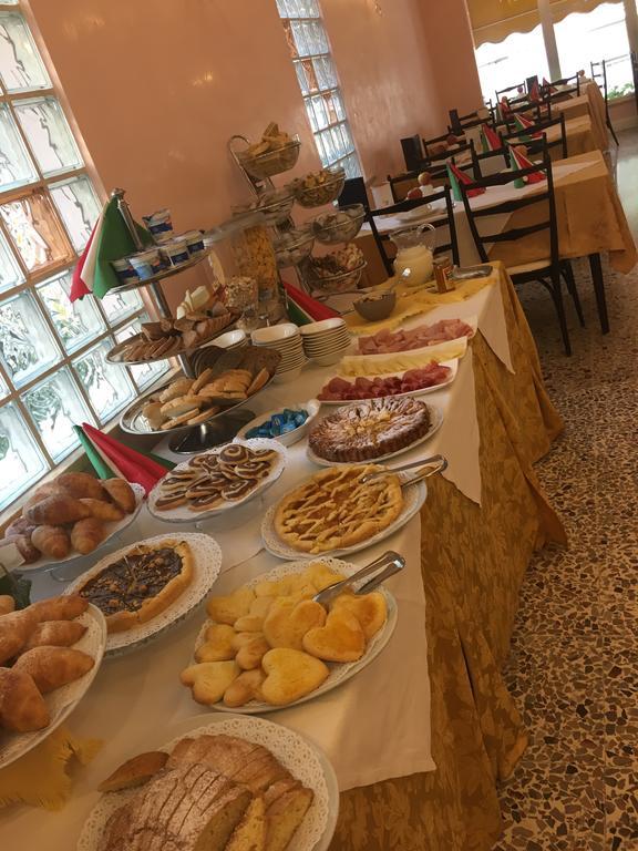 Hotel Derby Bellaria-Igea Marina Zewnętrze zdjęcie