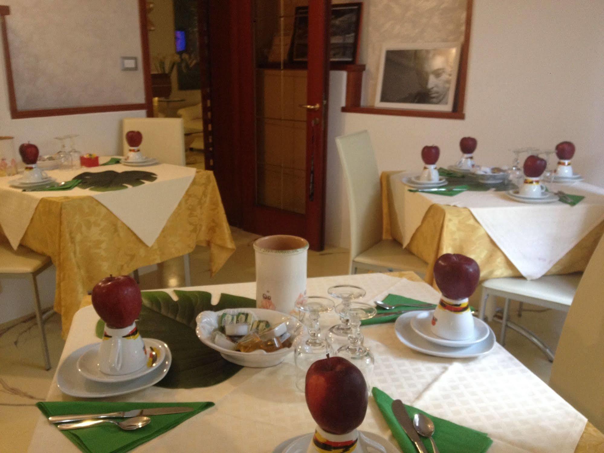 Hotel Derby Bellaria-Igea Marina Zewnętrze zdjęcie